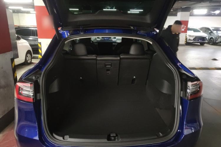 Used Tesla Model Y 2022 Rear-Wheel-Drive Version
