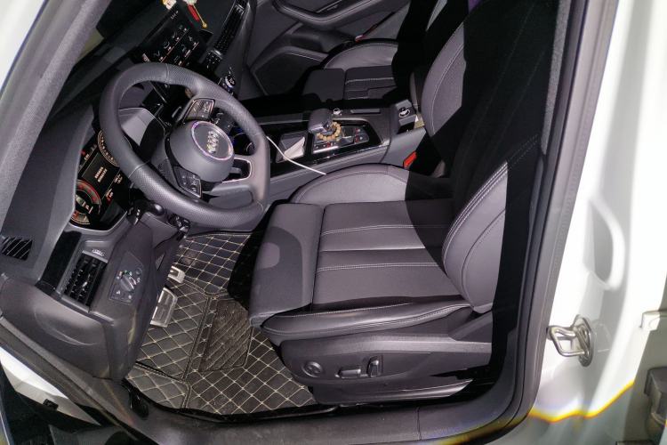 Used Audi A4L 2024 40 TFSI Luxury Dynamic Edition
