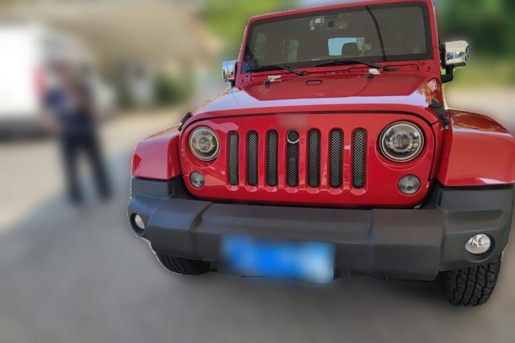 Used Jeep Wrangler 2014 3.0L Sahara Four-Door Edition