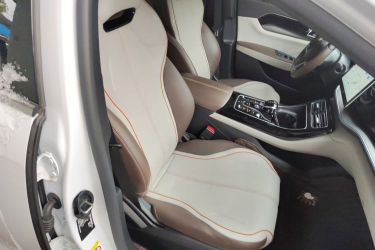 Used BYD Qin PLUS 2024 Honor Edition EV 510KM Beyond Model
