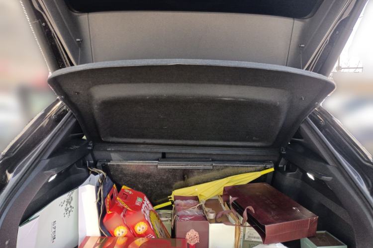 Used Volkswagen ID.4 CROZZ 2022 High-Performance PRIME Edition Trunk