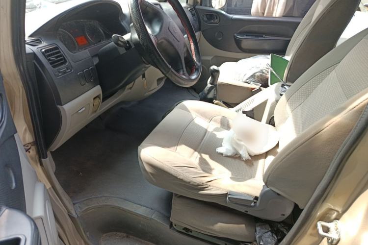 Used FORTHING Lingzhi 2015 V3 1.6L 7-Seater Standard Model Driver Seat