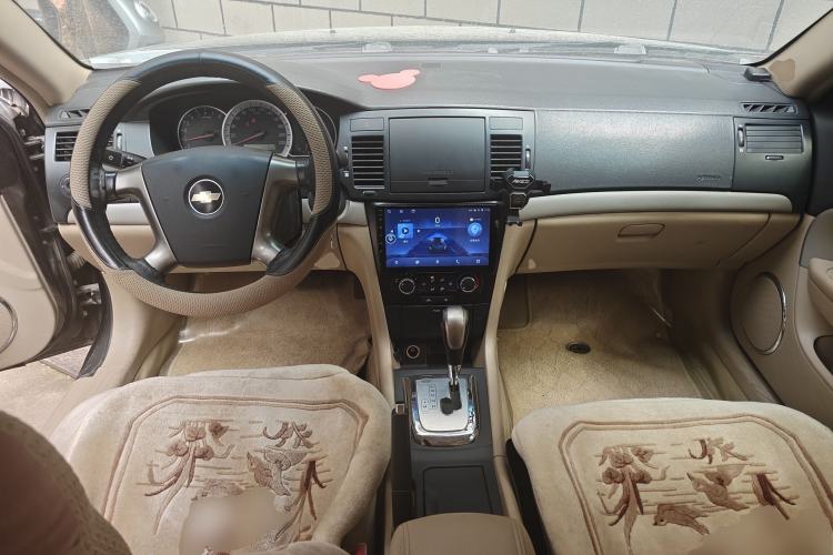 Used Chevrolet Epica 2010 1.8 Comfort Edition AT Center Console