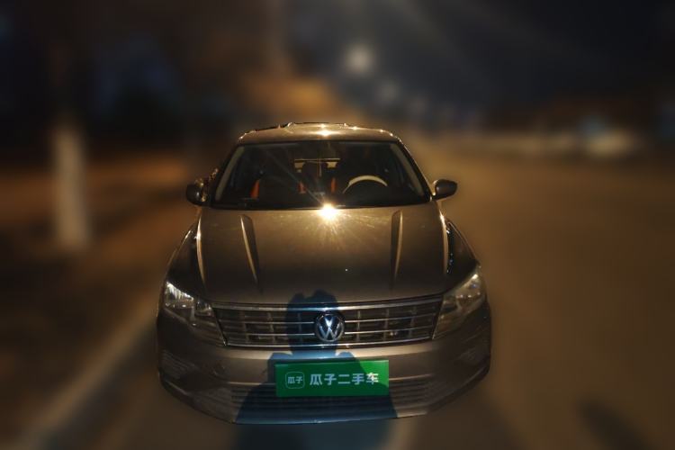 Used Volkswagen Jetta 2017 1.4L Manual Fashion Edition
