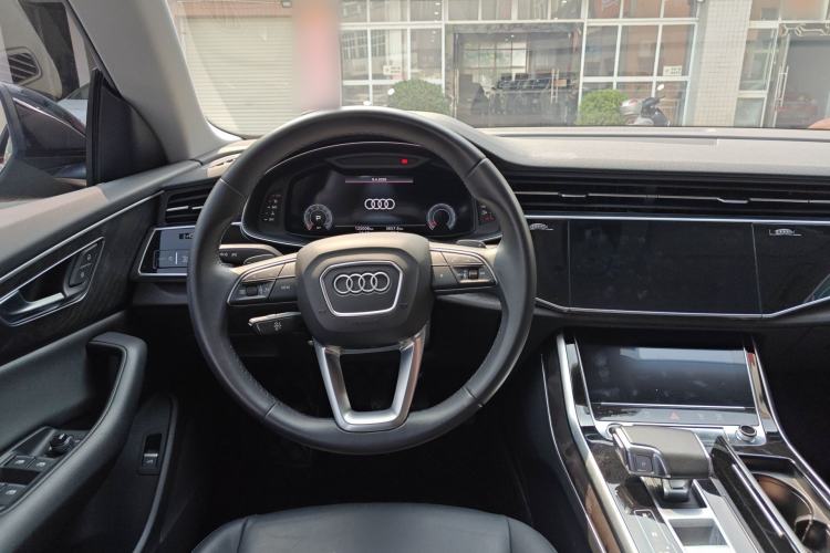 Used Audi Q8 2021 45 TFSI Luxury Prestige Edition Steering Wheel