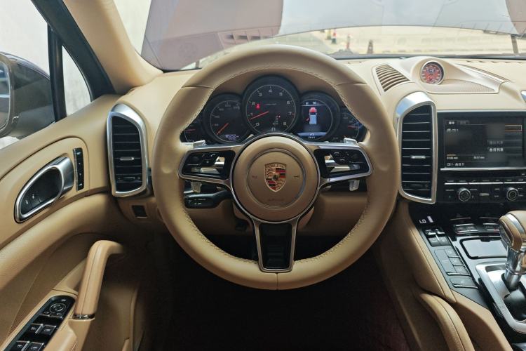 Used Porsche Cayenne 2015 Cayenne 3.0T Steering Wheel