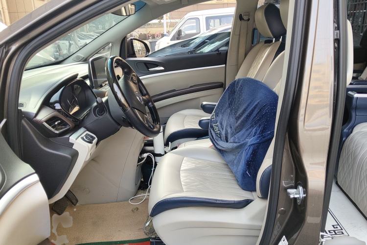 Used Buick GL8 2021 Land Cruiser Executive Class 652T Comfort Model