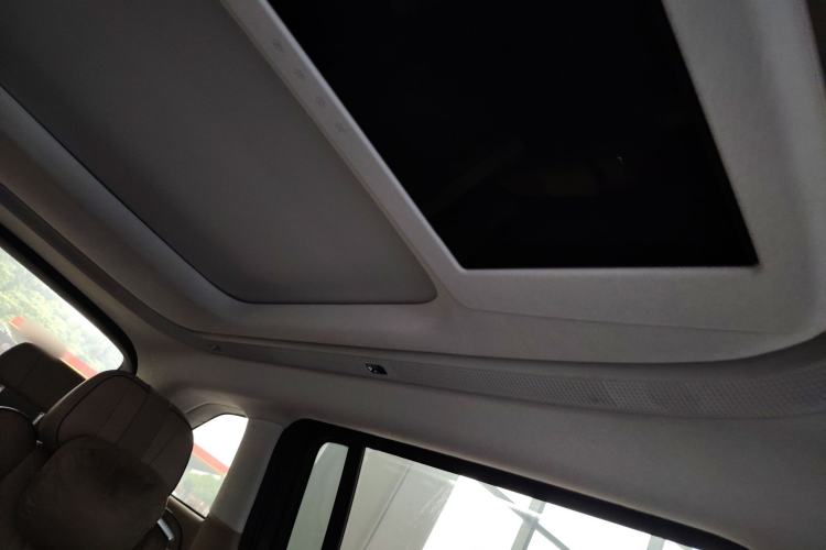 Used XPeng X9 2025 740 Ultra-Long Range Max
