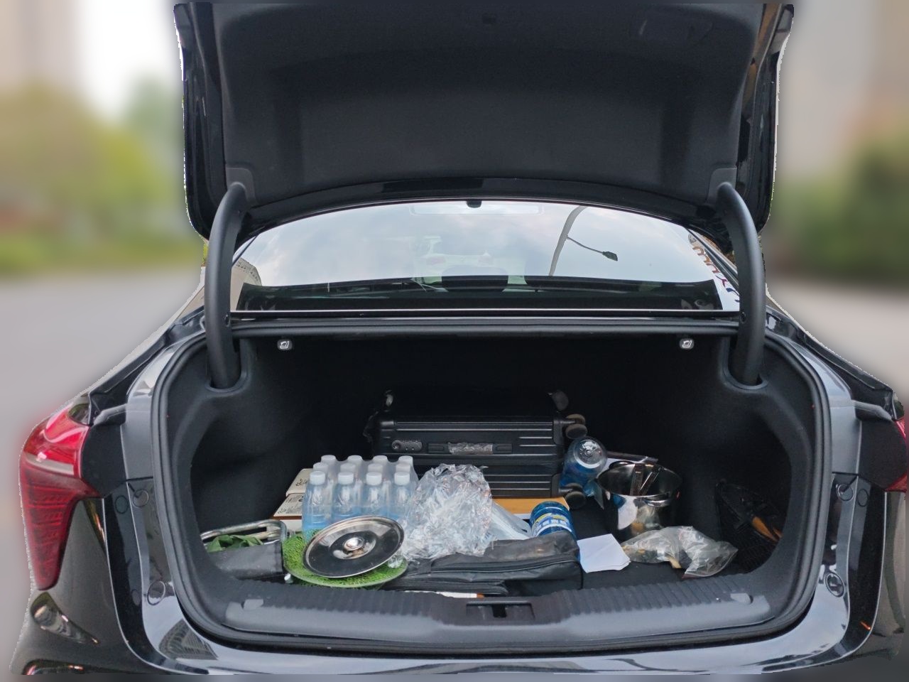 Hongqi H5 2024 1.5T DCT Smart Connect Flagship Edition - Chinese Trim Yun — снимка 19