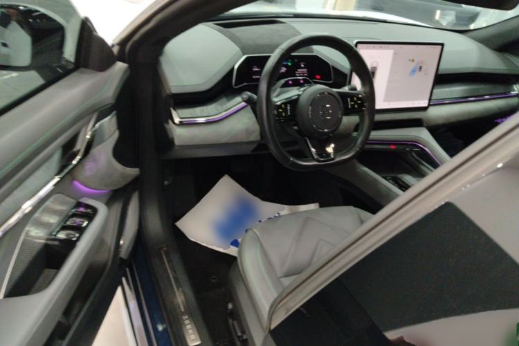 Used Zeekr 001 2023 WE Edition 86 kWh Driver Seat