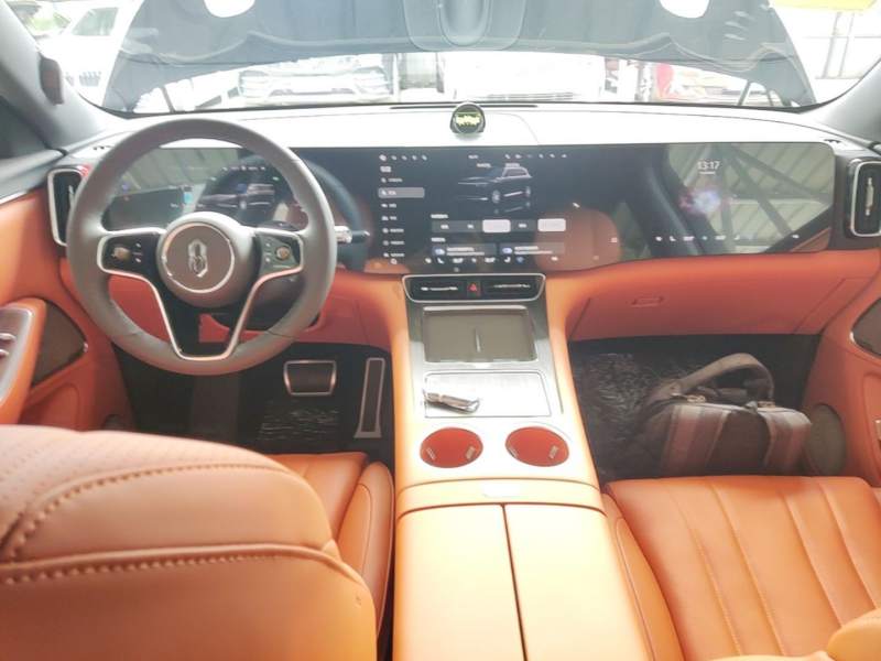 Used Hima AITO M8 2025 Model Range-Extended Max Version 53.4kWh Six-Seater (896-line LiDAR) — 9