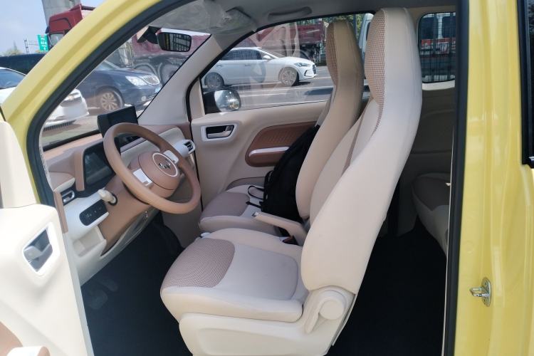 Used Wuling Hongguang MINIEV 2024 3rd Generation 215km Youth Edition Left Front Seat