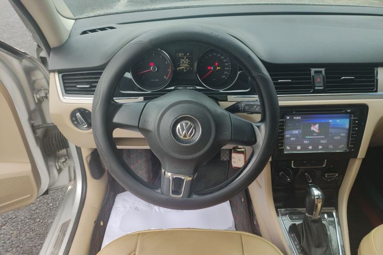 Used Volkswagen Bora 2014 1.6L Automatic Comfort Model