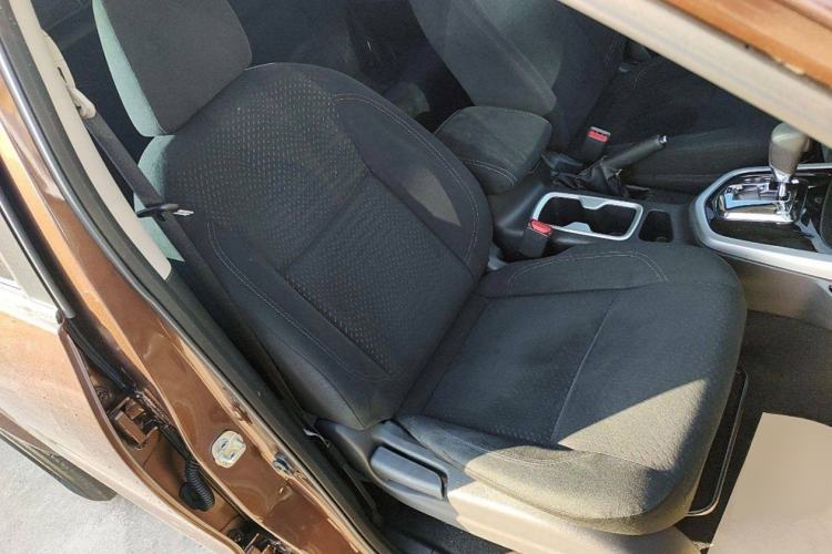 Used Nissan Navara 2017 2.5L Automatic 4x4 Luxury Edition QR25
