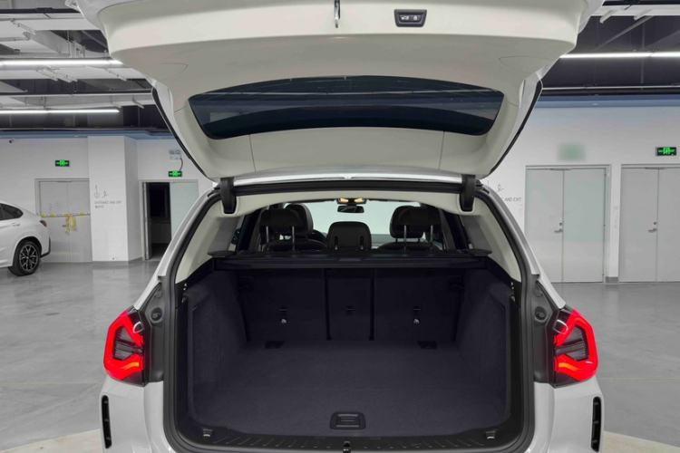 Used BMW X3 2022 xDrive30i Luxury Model M Night Sky Package Interior 7