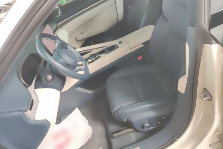 Used Zeekr 001 2025 WE Edition 100 kWh Rear-Wheel Drive
