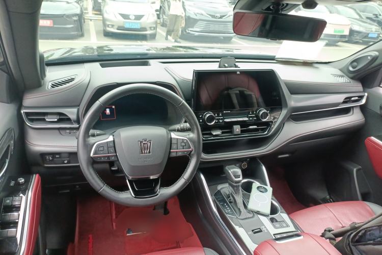 Used Toyota Crown Kluger 2021 2.5L HEV Four-Wheel Drive Flagship Edition Center Console