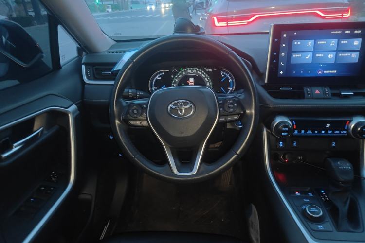 Used Toyota RAV4 2021 Revised Version Dual-Motor Hybrid 2.5L E-CVT 4x4 Elite PLUS Edition Steering Wheel
