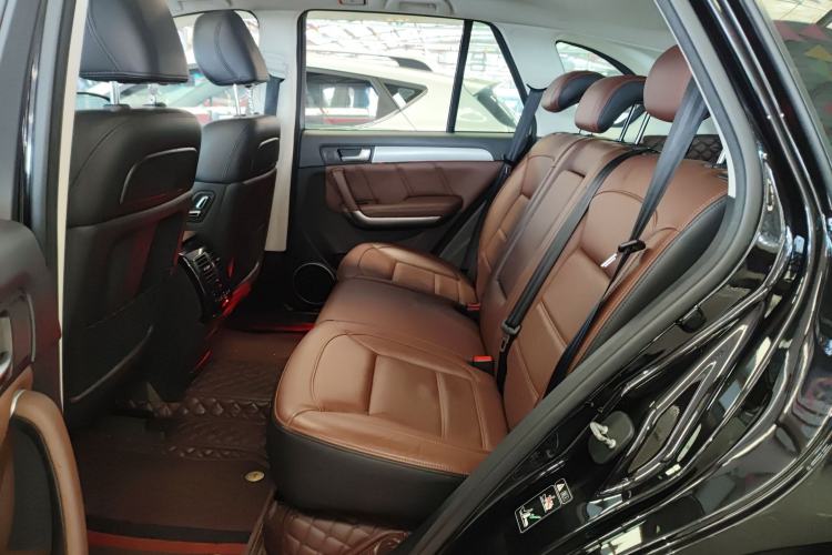 Used Haval H8 2017 2.0T Gasoline Four-Wheel Drive Luxury Model