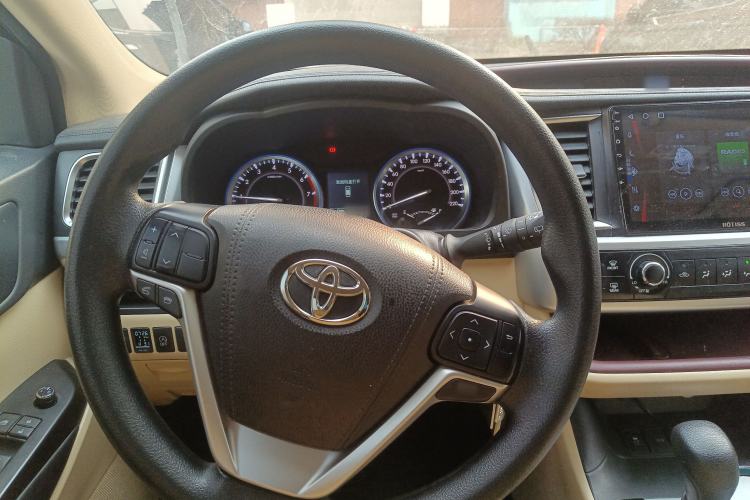 Used Toyota Highlander 2017 2.0T Four-Wheel Drive Elite Edition 7-Seater
