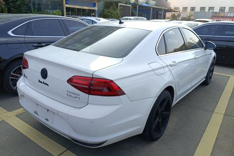 Used Volkswagen Lamando 2019 230TSI DSG Fashion Edition China V Standard
