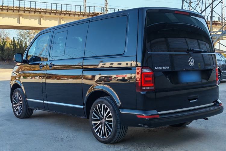 Used Volkswagen Multivan 2018 2.0 TSI 4x4 Prestige Edition 7-Seater
