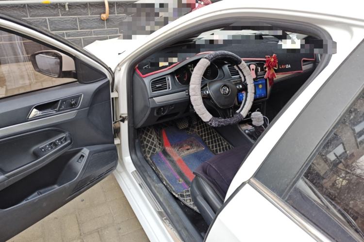 Used Volkswagen Lavida 2017 1.6L Automatic Comfort Edition
