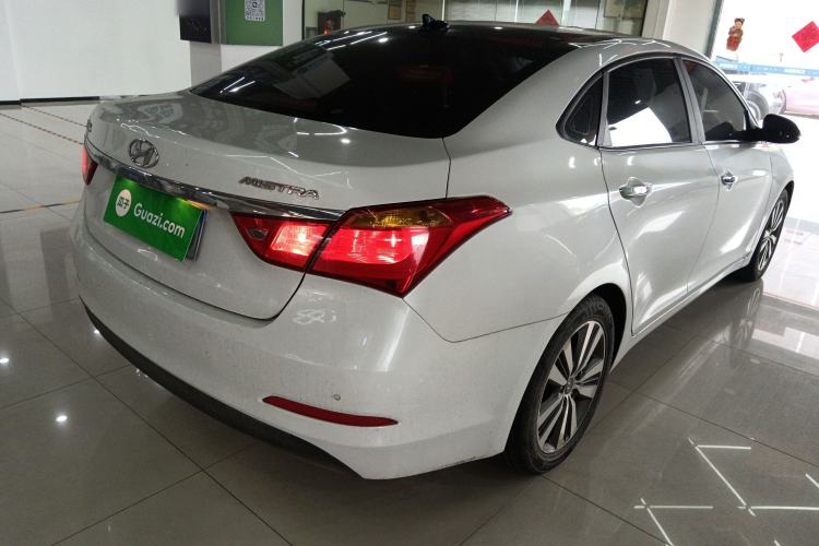 Used Hyundai Mistra 2016 1.8L Automatic Smart GLS Rear Right 45 Deg