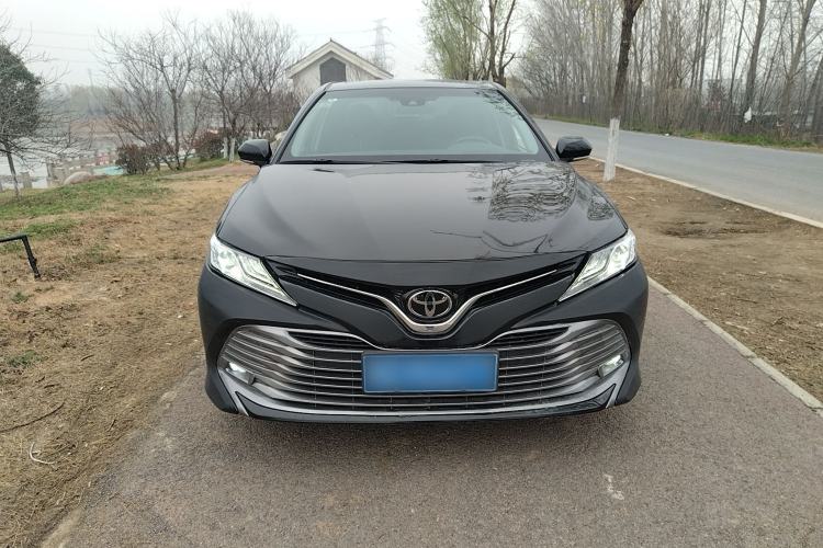Used Toyota Camry 2019 Revised Version 2.0G Luxury Edition Exterior 1