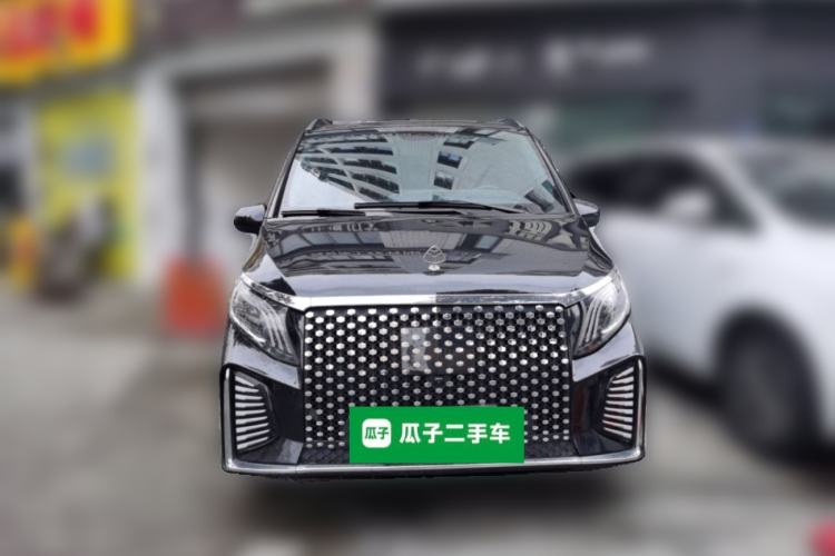 Used Mercedes-Benz Vito 2023 2.0T Elite Version 7 Seats Front