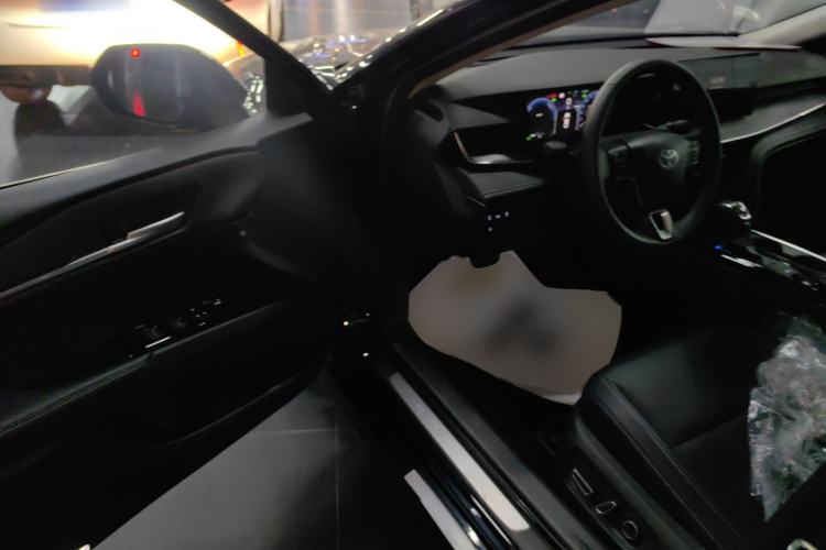 Used Toyota Camry 2024 Dual-Engine 2.5HG Prestige Edition