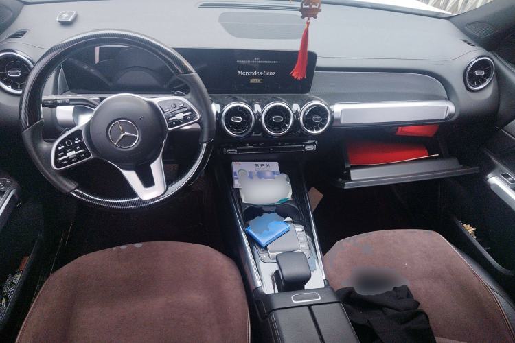 Used Mercedes-Benz GLB 2020 GLB 180 Dynamic Edition Center Console