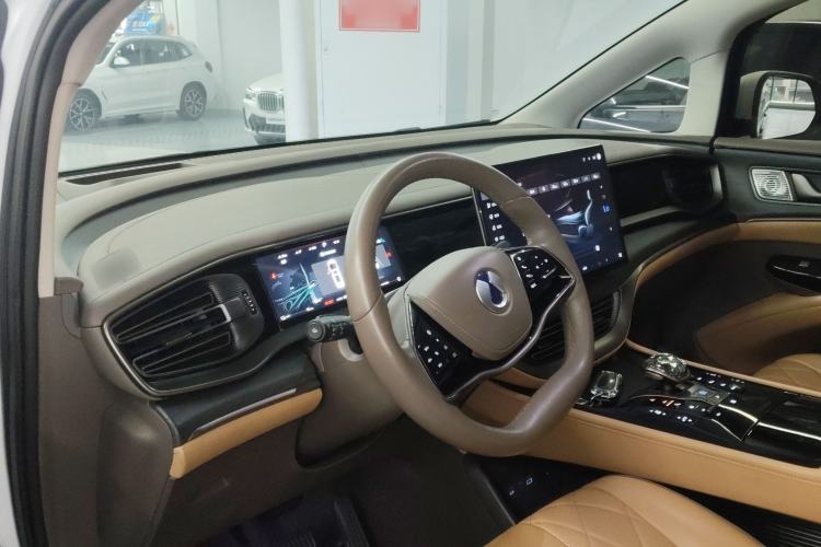 Used Denza D9 2022 DM-i 970 Four-Wheel Drive Prestige Model