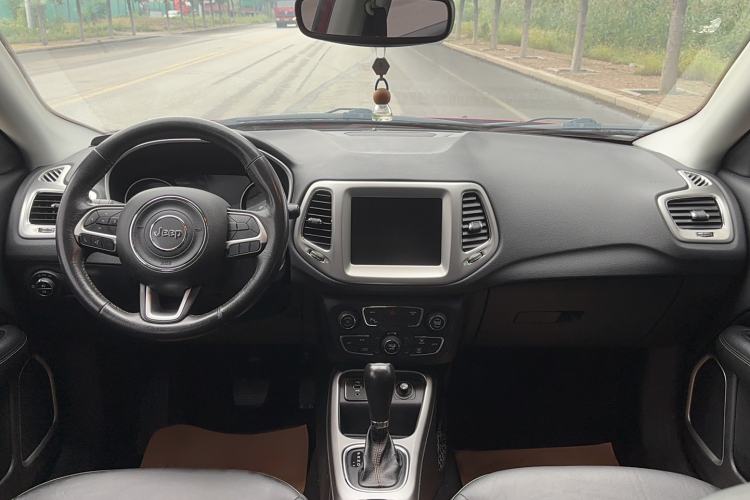 Used Jeep Compass 2017 200T Automatic Family Edition