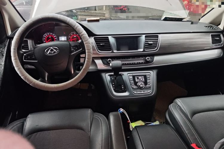 Used SAIC MAXUS G10 2018 PLUS 2.0T Automatic Elite Edition Interior 2