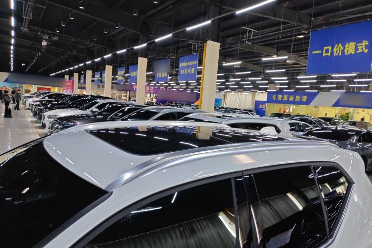 Used Volvo XC40 2024 B3 Zhiyuan Luxury Edition
