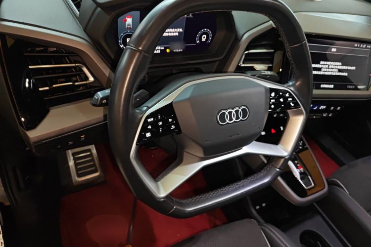 Used Audi Q5 e-tron 2022 40 e-tron Starlight Edition Mech Kit