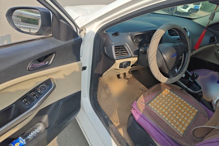 Used Ford Escort 2015 1.5L Manual Comfort Model Driver Seat