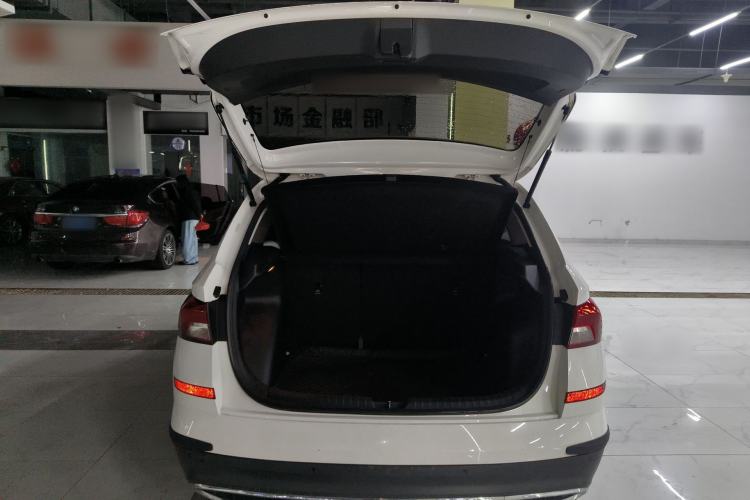 Used Skoda Kamiq 2020 1.5L Automatic Comfort Edition Trunk