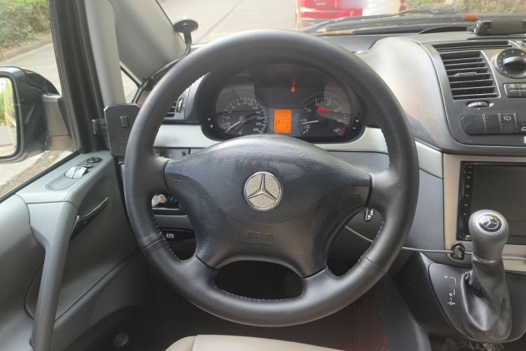 Used Mercedes-Benz Vito 2013 3.0L Elite Edition Steering Wheel