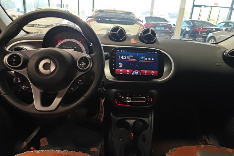 Used smart forfour 2016 1.0L 52 kW Passion Edition
