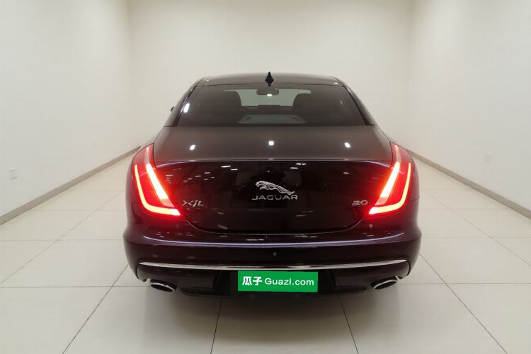Used Jaguar XJ 2016 XJL 2.0T Two-Wheel-Drive Elegant Business Edition
