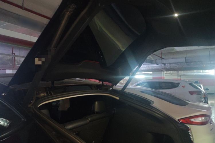 Used Tesla Model Y 2021 Standard Range Rear-Wheel Drive Version Trunk