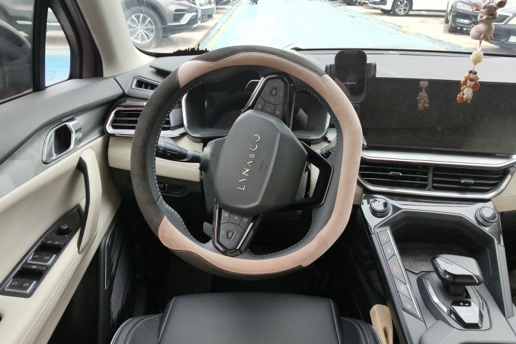 Used Lynk & Co 06 2023 Remix 1.5T Shero
