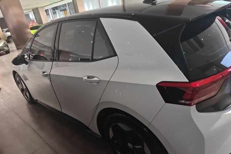 Used Volkswagen ID.3 2025 Smart Version Pure & Intelligent Enjoyment Edition
