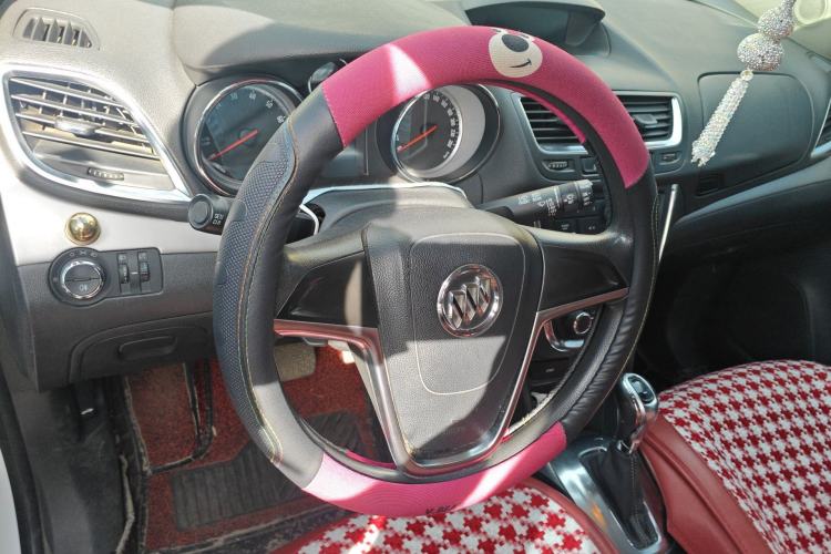 Used Buick Encore 2015 1.4T Automatic Two-Wheel Drive Urban Elite Version
