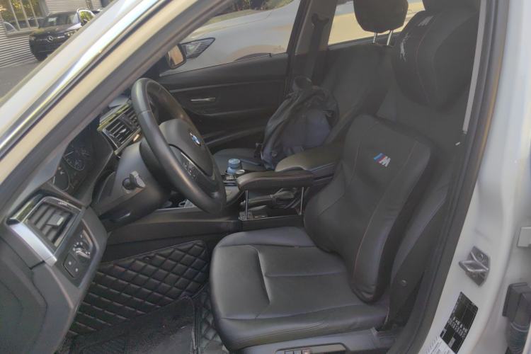 Used BMW 3 Series 2017 320Li Fashion Model Left Front Seat