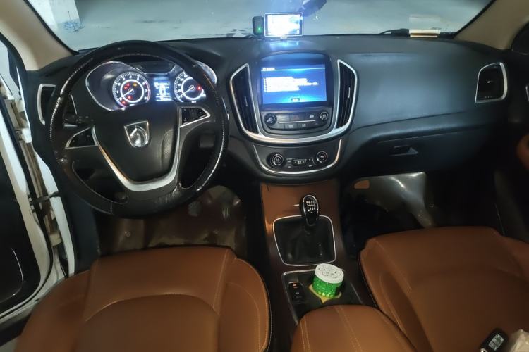 Used Baojun 560 2017 Rhythmic Edition 1.5T Manual Enjoyment Model

