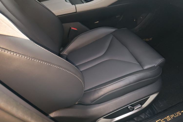 Used CHANGAN CS75 PLUS 2025 Model, 3rd Generation Champion Edition 1.5T Jinghang Version
