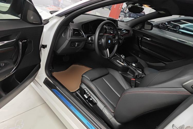 Used BMW 2 Series (Import) 2019 225i Convertible Coupe Sports Design Package